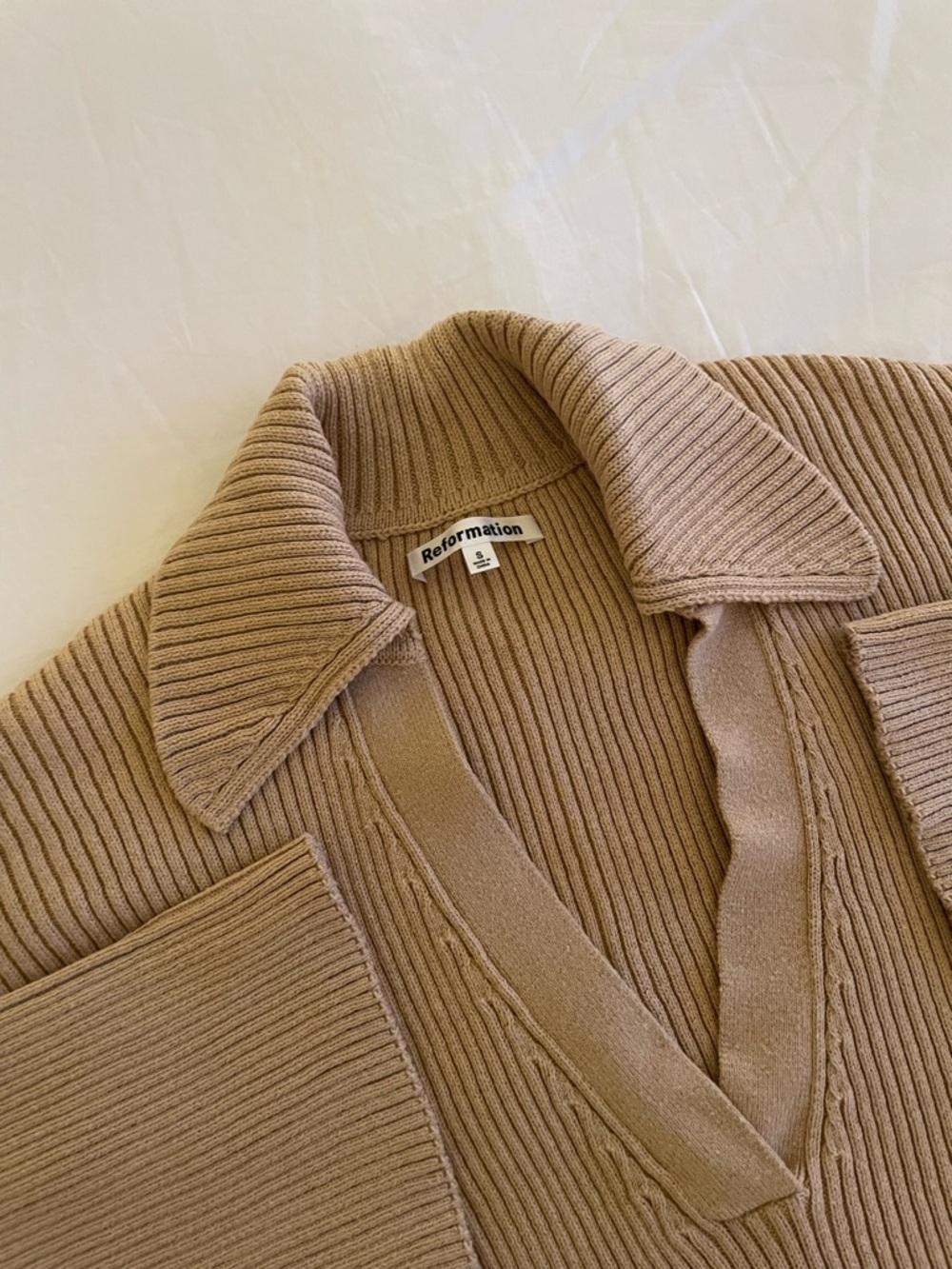 Reformation Cotton V-neck Sweater - Camel